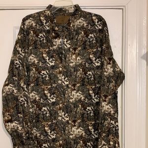 NorthRiver outfitters button up shirt. Long sleeve